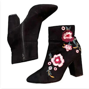 Express Floral Botanical Embroidered Heeled black faux suede Booties, size 8